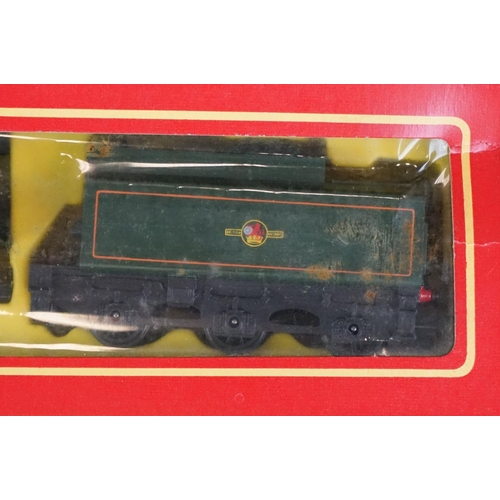 74 - Three boxed Triang / Hornby OO gauge locomotives to include R259S 4-6-2 Britannia Loco with R35 Tend... 