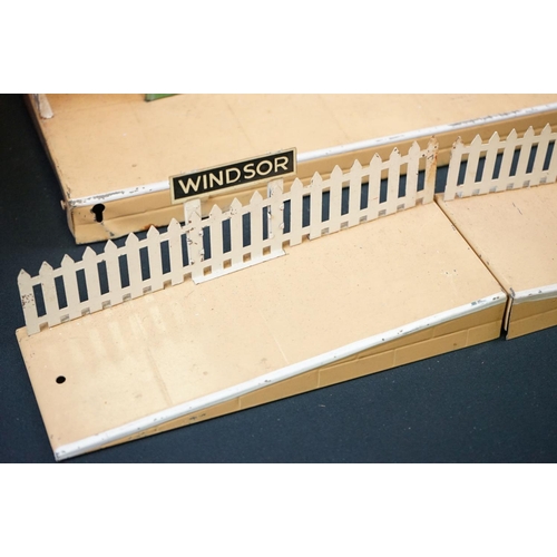 78 - Two boxed Hornby O gauge tin plate trackside accessories to include Railway Station No 2 and Goods P... 