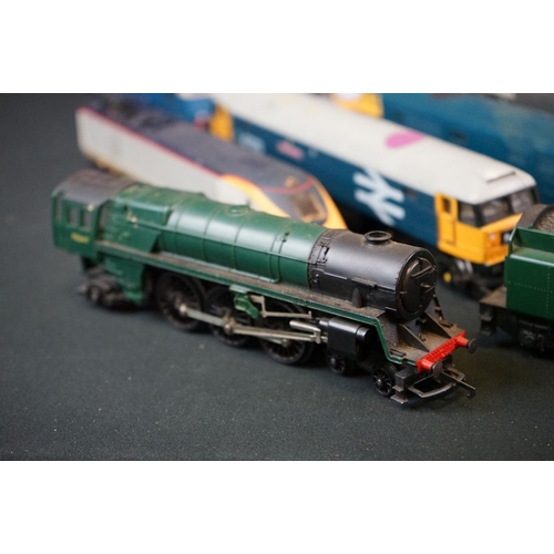 88 - 20 OO / HO gauge locomotives to include Hornby Chaucer, Joeuf Eurostar, Hornby County of Norfolk etc