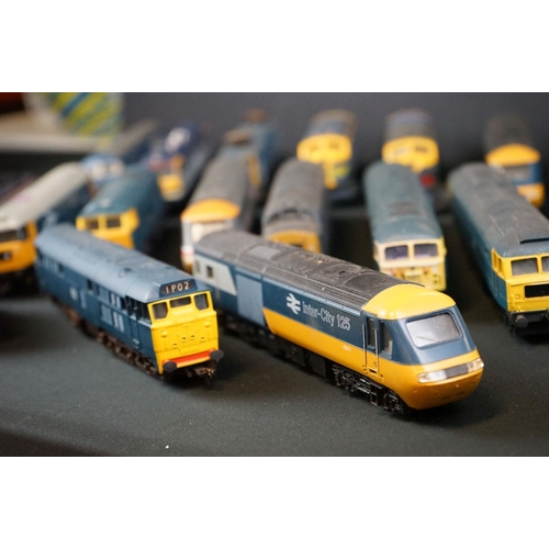 88 - 20 OO / HO gauge locomotives to include Hornby Chaucer, Joeuf Eurostar, Hornby County of Norfolk etc