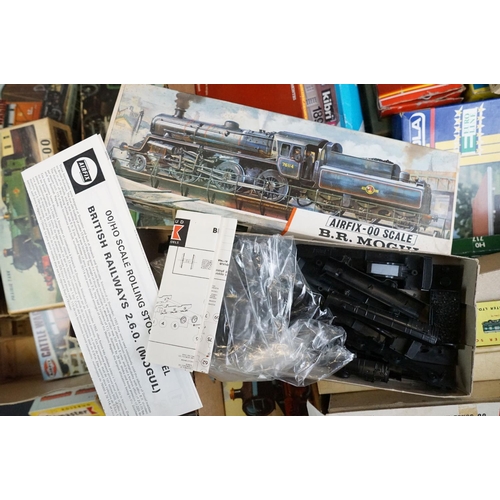 107 - Large collection of boxed OO gauge plastic model railway kits in varying condition, contents uncheck... 