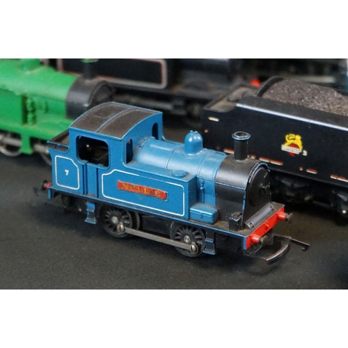 109 - 12 OO gauge locomotives to include Hornby Cheshire, Hornby D7063, Hornby Dublo BR 0-6-0 in green etc