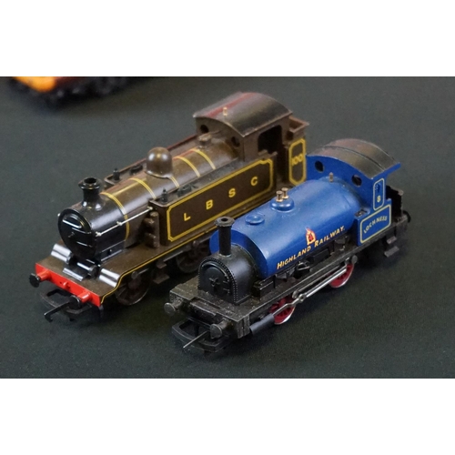 111 - Five boxed Hornby OO gauge locomotives to include R2570 BR Bo Bo Diesel Hydraulic Class 35 D7092, R3... 