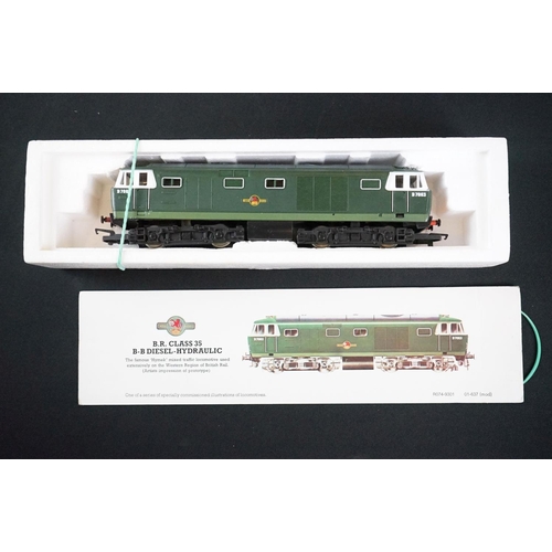 111 - Five boxed Hornby OO gauge locomotives to include R2570 BR Bo Bo Diesel Hydraulic Class 35 D7092, R3... 