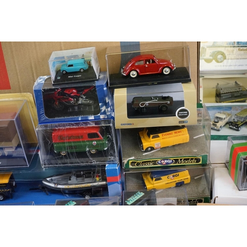 1120 - 40 Boxed diecast models to include Oxford Diecast, Cararama, Atlas Editions, Matchbox and Vitesse ex... 