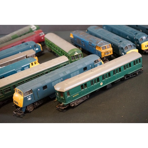 116 - 13 OO gauge locomotives to include Lima Dragon, Lima Western Gladiator, Hornby Railfreight etc