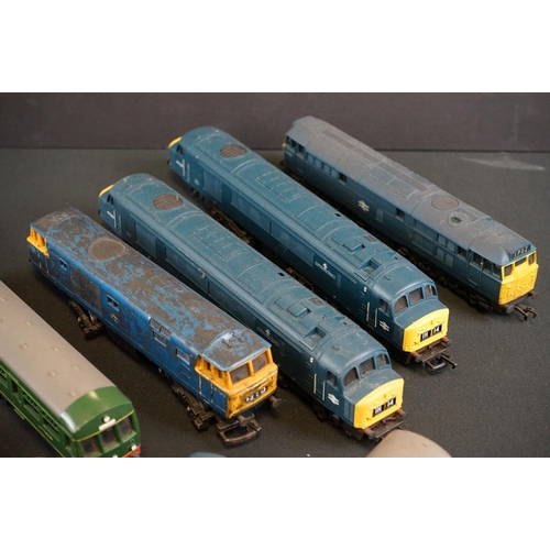 116 - 13 OO gauge locomotives to include Lima Dragon, Lima Western Gladiator, Hornby Railfreight etc