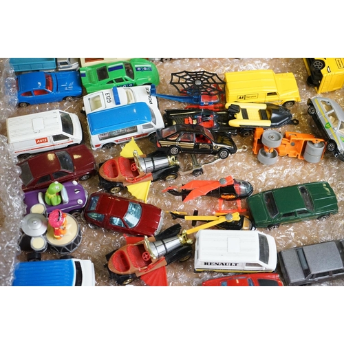 1176 - Quantity of diecast models to include around 50 x Mattel Hot Wheels featuring 9 x carded examples an... 