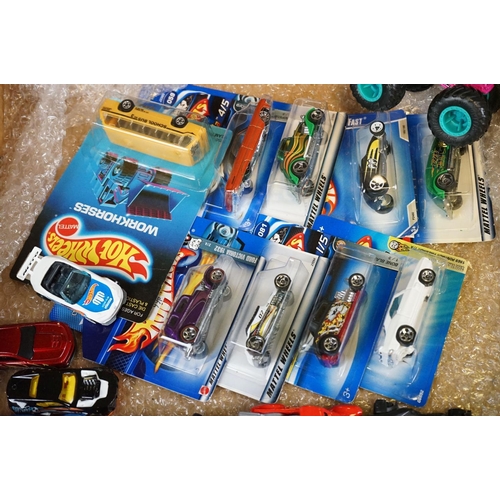 1176 - Quantity of diecast models to include around 50 x Mattel Hot Wheels featuring 9 x carded examples an... 