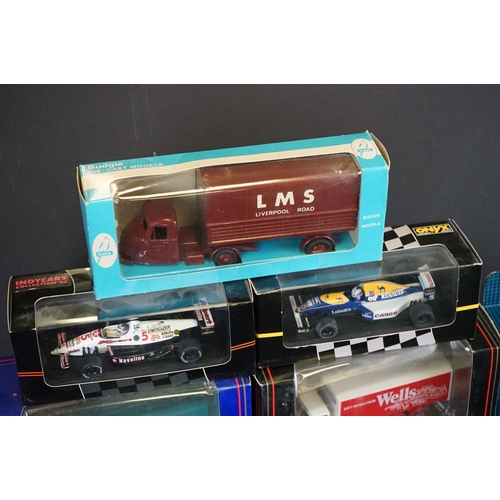 1185 - 25 Boxed / cased diecast models to include Matchbox, EFE, Budgie, and Onyx examples, featuring 4 x M... 