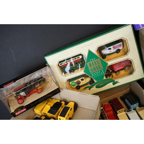 1196 - 35 Boxed diecast models to include Corgi, Vanguards, Oxford Diecast and Lledo examples, featuring Va... 