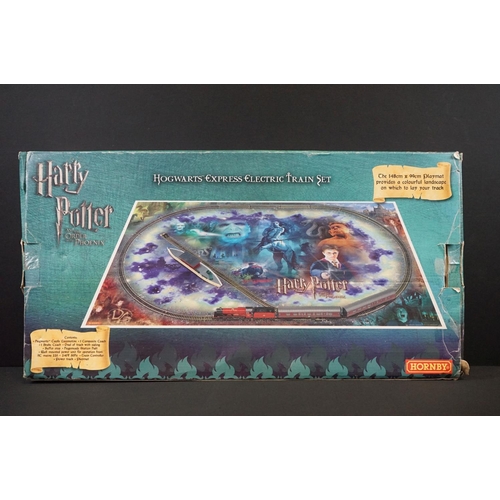 128 - Boxed Hornby OO gauge R1095 Harry Potter and The Order of The Phoenix electric train set, appears to... 