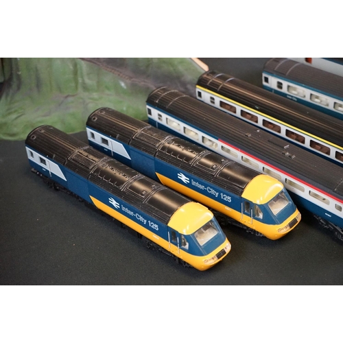 131 - Collection of OO gauge model railway to include Hornby InterCity 125 engine with rolling stock, trac... 