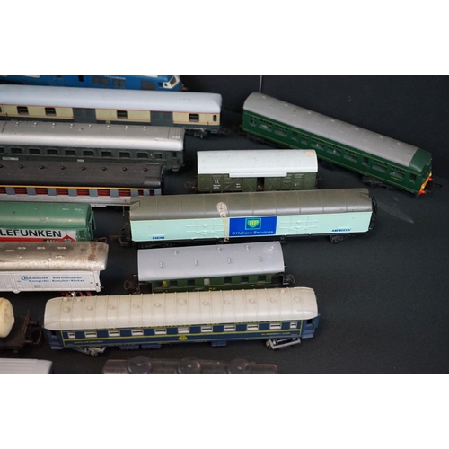 94 - Around 35 HO / OO gauge items of rolling stock, mainly coaches to include Triang, Lima, Dapol etc