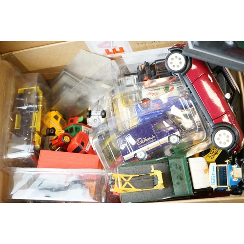 1174 - Around 90 Boxed diecast models to include Corgi, Lledo, Matchbox, Oxford Diecast, Cararama and Major... 