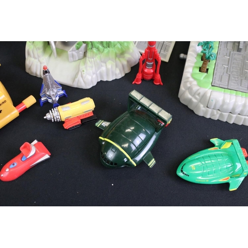 274 - Thunderbirds - Collection of circa 1990's / 2000's Thunderbirds toys & vehicles to include Bandai Tr... 