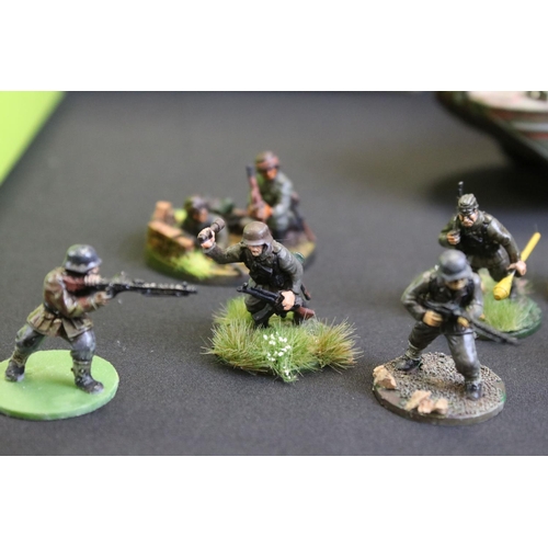 177 - Strategy Gaming - Quantity of metal & plastic painted military figures & vehicles to include Warlord... 