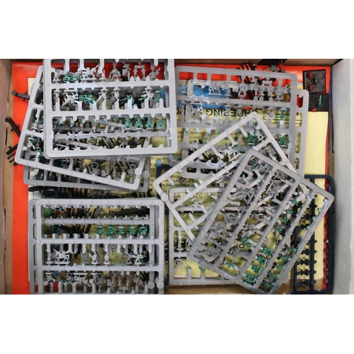 179 - Games Workshop / Fantasy Gaming - Quantity of metal & plastic figures to include painted and unpaint... 