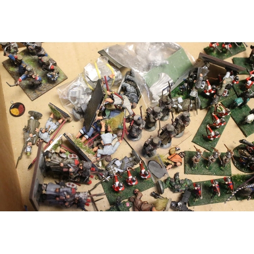 183 - Games Workshop / Fantasy Gaming - Quantity of metal & plastic figures to include painted and unpaint... 