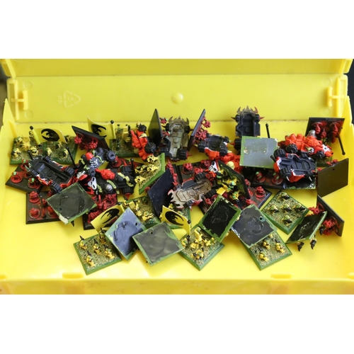 183 - Games Workshop / Fantasy Gaming - Quantity of metal & plastic figures to include painted and unpaint... 