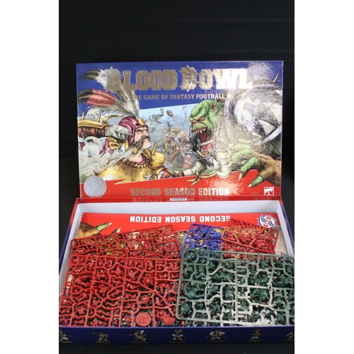 184 - Games Workshop / Fantasy Gaming - Quantity of Blood Bowl items to include 0281 set, Season One set, ... 