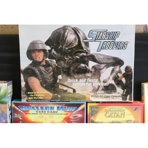 187 - Fantasy / Strategy / Card Gaming - Around 36 boxed games to include AH Starship Troopers, Mayfair Ga... 