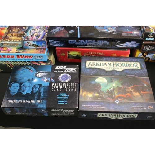 187 - Fantasy / Strategy / Card Gaming - Around 36 boxed games to include AH Starship Troopers, Mayfair Ga... 