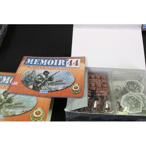 191 - Games Workshop / Fantasy Gaming - 28 Boxed accessories to include 17 x Netrunner, 5 x Memoir 44, 4 x... 