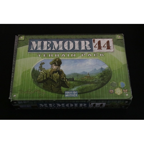 191 - Games Workshop / Fantasy Gaming - 28 Boxed accessories to include 17 x Netrunner, 5 x Memoir 44, 4 x... 