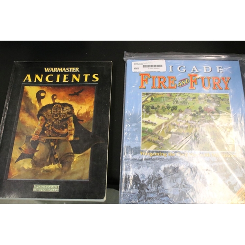 192 - Games Workshop / Fantasy Gaming - Large quantity of books, magazines, manuals featuring Warhammer 40... 