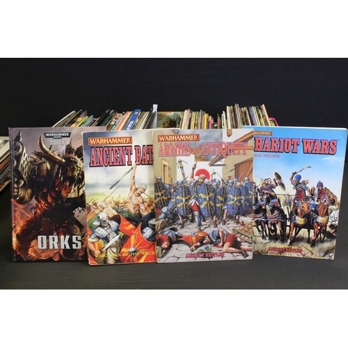 192 - Games Workshop / Fantasy Gaming - Large quantity of books, magazines, manuals featuring Warhammer 40... 