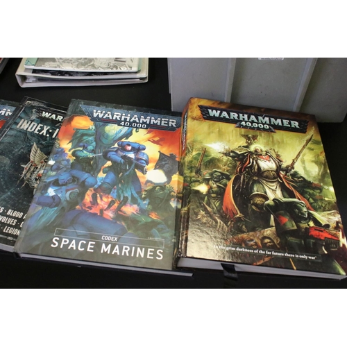 192 - Games Workshop / Fantasy Gaming - Large quantity of books, magazines, manuals featuring Warhammer 40... 