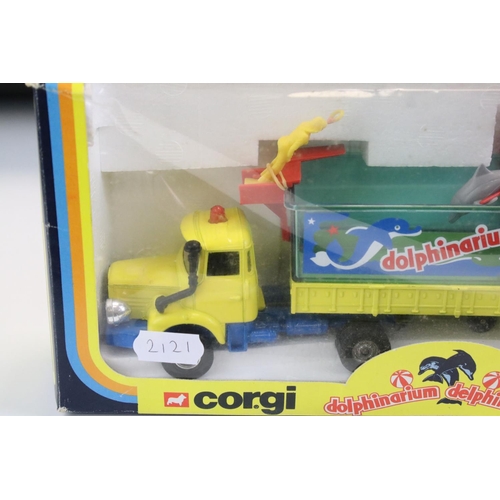 1383 - Boxed Corgi 1164 Dolphinarium diecast model with dolphins and figures, comoplete and excellent , box... 