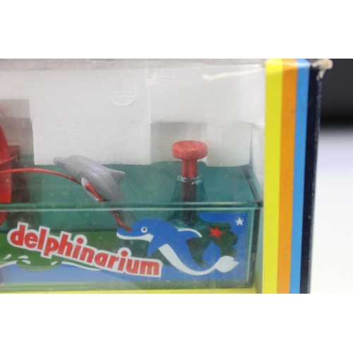 1383 - Boxed Corgi 1164 Dolphinarium diecast model with dolphins and figures, comoplete and excellent , box... 