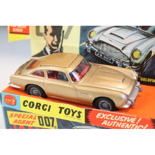 1386 - Boxed Corgi 261 James Bond 007 Aston Martin DB5 diecast model with ejector figure and secret instruc... 