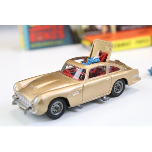 1386 - Boxed Corgi 261 James Bond 007 Aston Martin DB5 diecast model with ejector figure and secret instruc... 