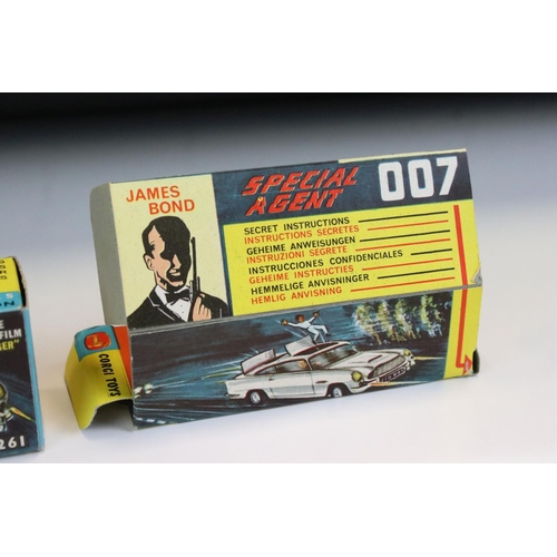 1386 - Boxed Corgi 261 James Bond 007 Aston Martin DB5 diecast model with ejector figure and secret instruc... 