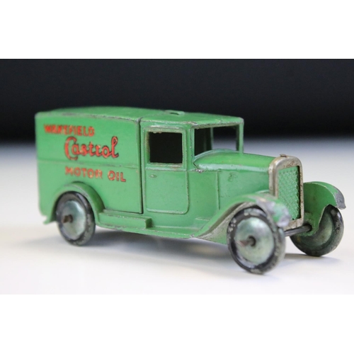 1404 - Original pre War Dinky 28M Castrol Wakefield Motor Oil Delivery van diecast model in green with fade... 