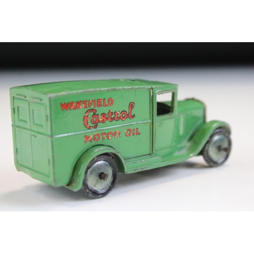 1404 - Original pre War Dinky 28M Castrol Wakefield Motor Oil Delivery van diecast model in green with fade... 