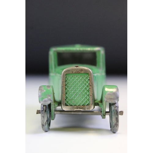 1404 - Original pre War Dinky 28M Castrol Wakefield Motor Oil Delivery van diecast model in green with fade... 