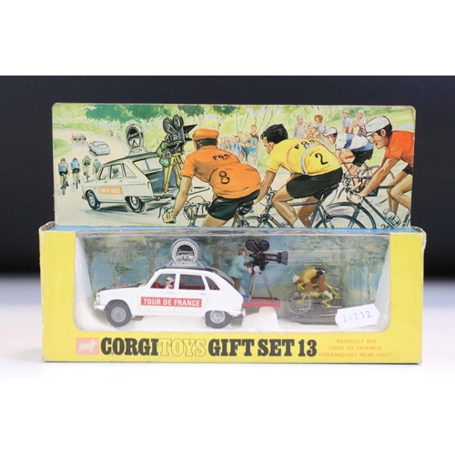 1414 - Boxed Corgi Gift Set 13 Renault R16 Tour De France Paramount Film Unit diecast model set, complete a... 