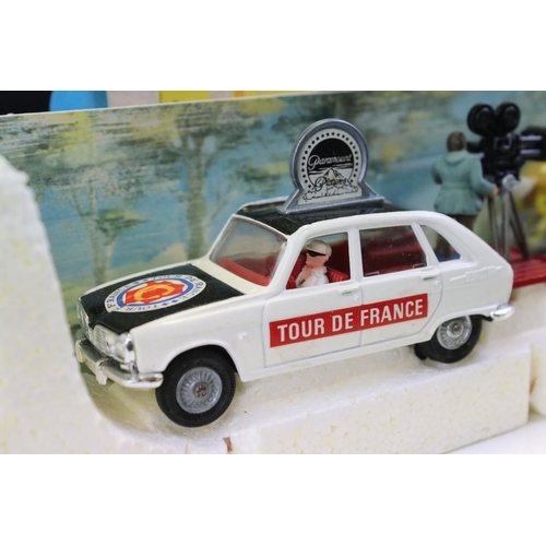 1414 - Boxed Corgi Gift Set 13 Renault R16 Tour De France Paramount Film Unit diecast model set, complete a... 