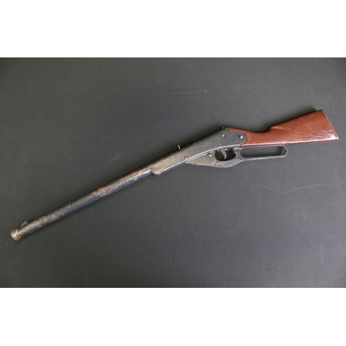 285A - Six toy shotguns to include Lone Star, Diana and Daisy, all show rusting