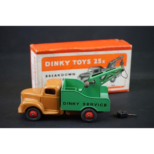 1288 - Six boxed Dinky diecast models to include 25X Breakdown Lorry, 14C Coventry Climax Fork Lift Truck, ... 