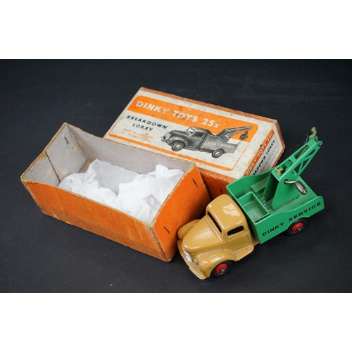 1289 - Three boxed Dinky diecast models to include 25x Breakdown Lorry in light tan & green (deterioration ... 