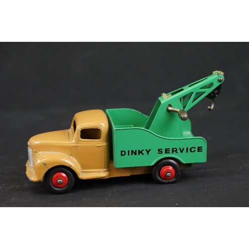 1289 - Three boxed Dinky diecast models to include 25x Breakdown Lorry in light tan & green (deterioration ... 