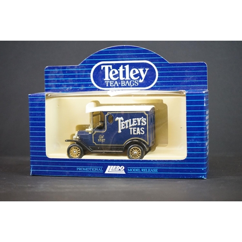 1289 - Three boxed Dinky diecast models to include 25x Breakdown Lorry in light tan & green (deterioration ... 