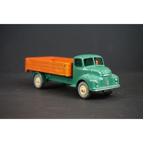 1289 - Three boxed Dinky diecast models to include 25x Breakdown Lorry in light tan & green (deterioration ... 