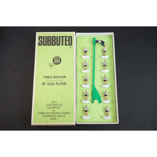 297 - Subbuteo - Six boxed Scottish HW Subbuteo teams to include 24 Queens Park, 46 Motherwell, Hearts, Be... 