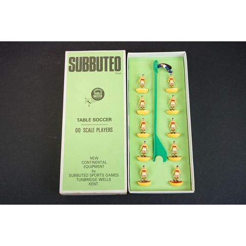 297 - Subbuteo - Six boxed Scottish HW Subbuteo teams to include 24 Queens Park, 46 Motherwell, Hearts, Be... 